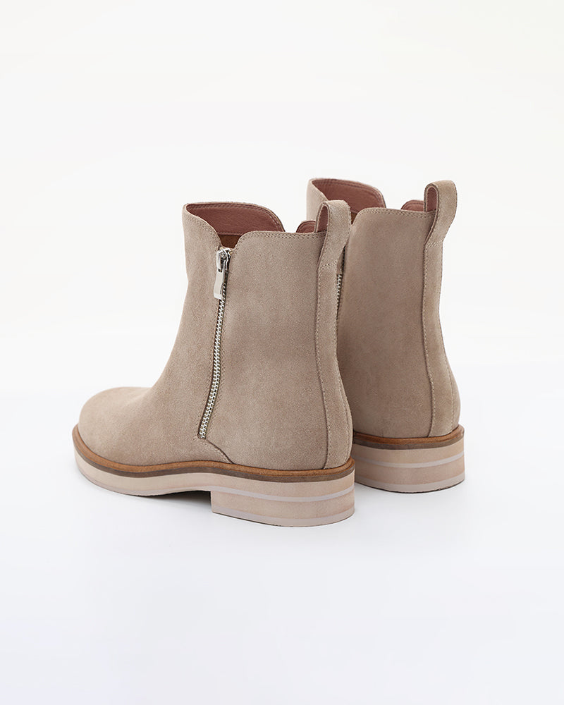 City Voyager Zip Boots