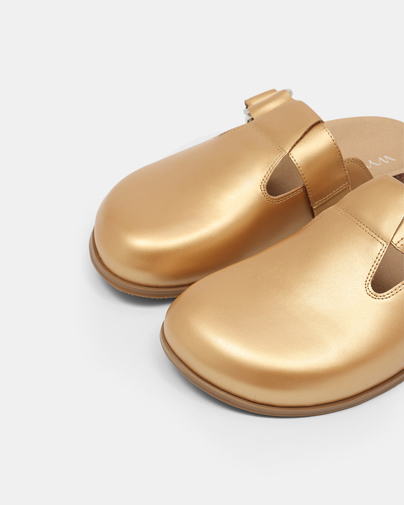 Sedona Closed Toe Mules