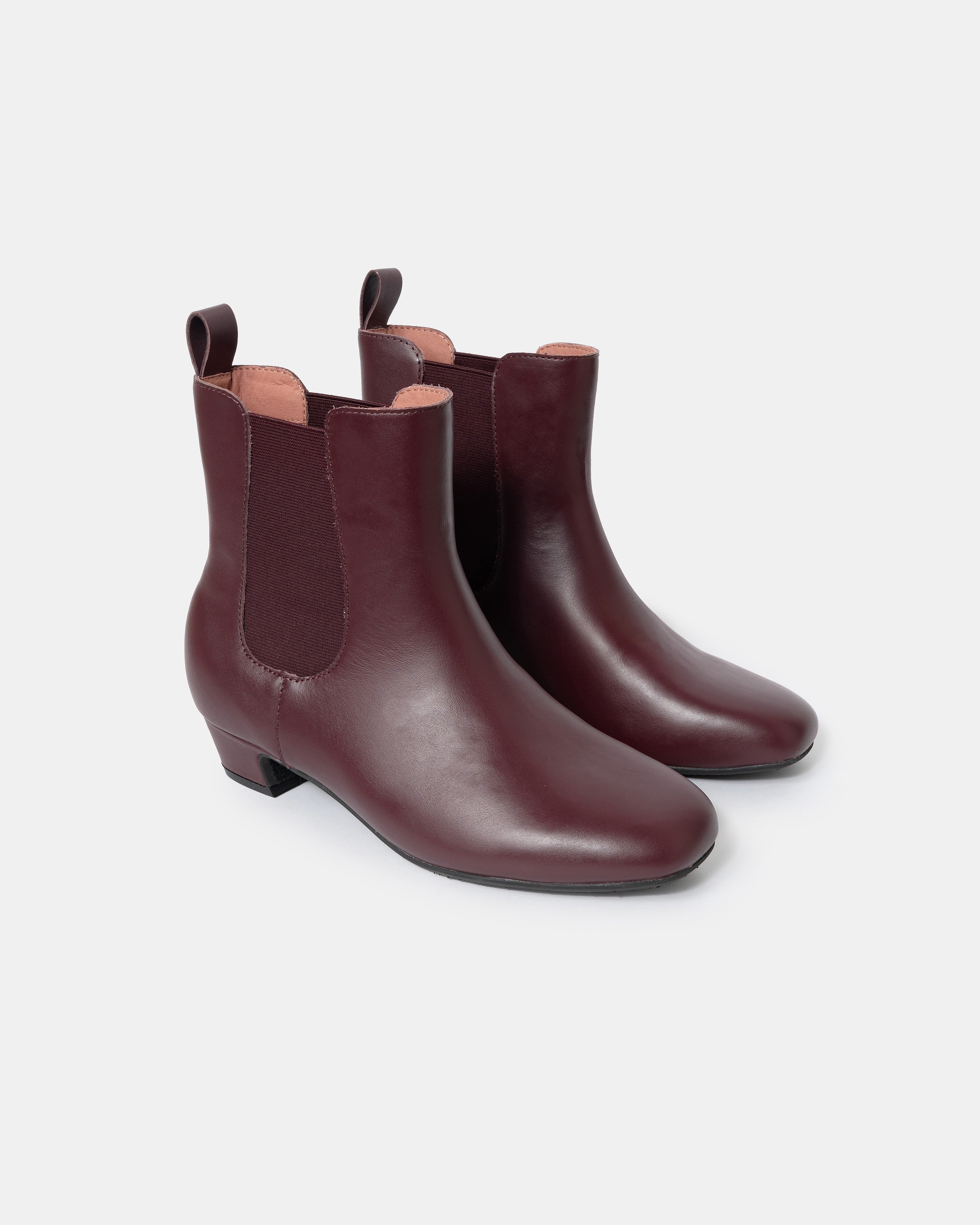 Mabel Low Heel Chelsea Boots