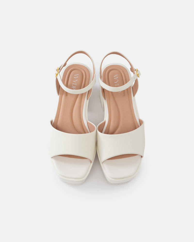 Iris Clog Mary Jane