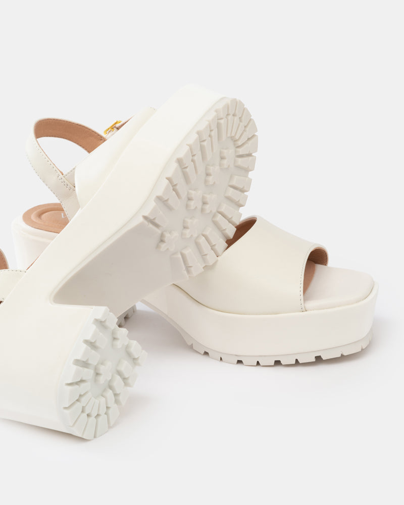 Iris Clog Mary Jane