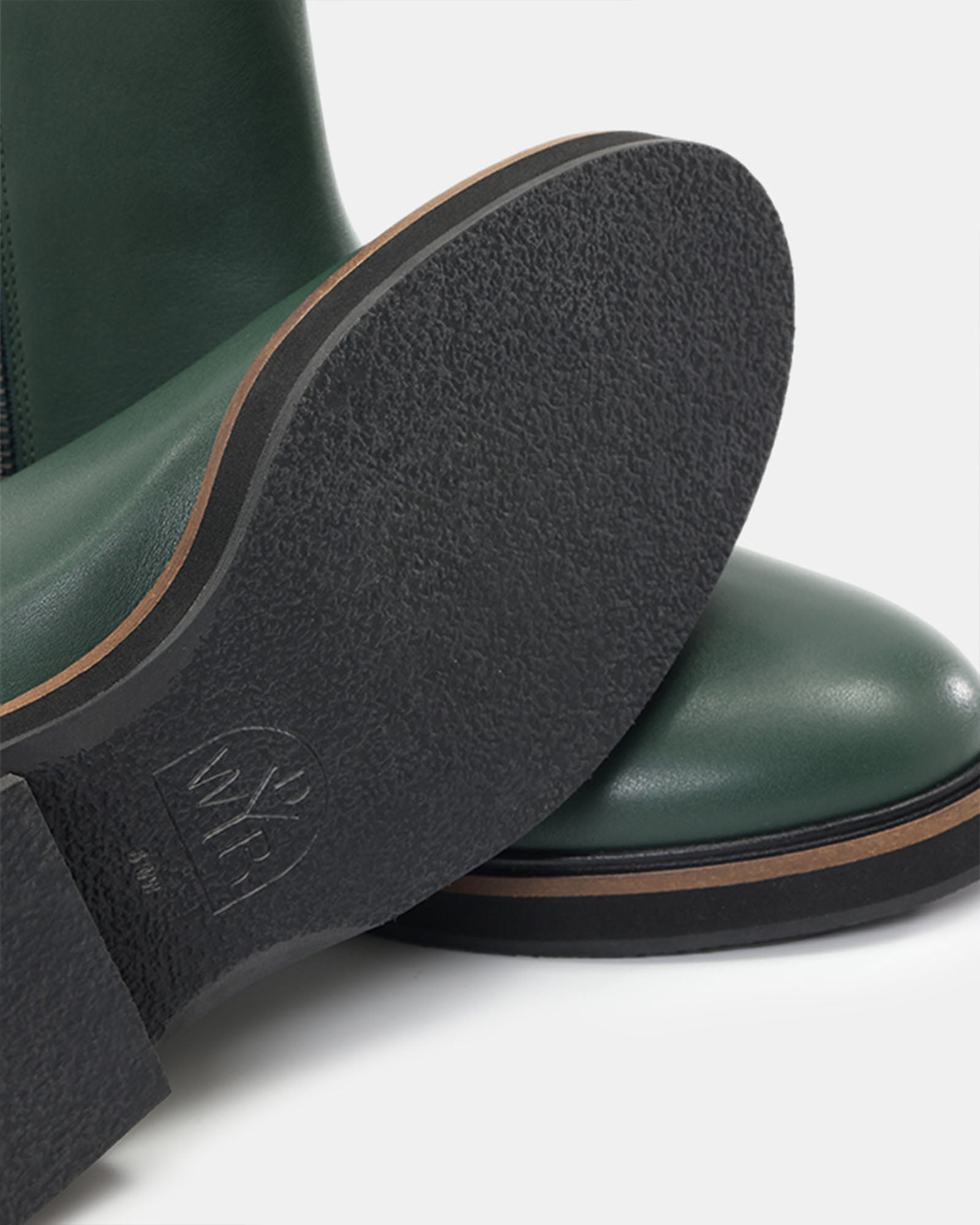 City Voyager Leather Zip Boots