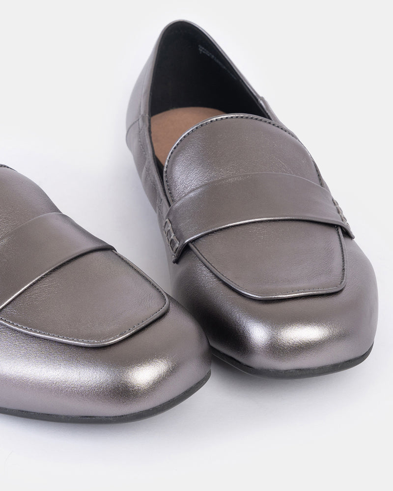 Billie Scrunch Loafers