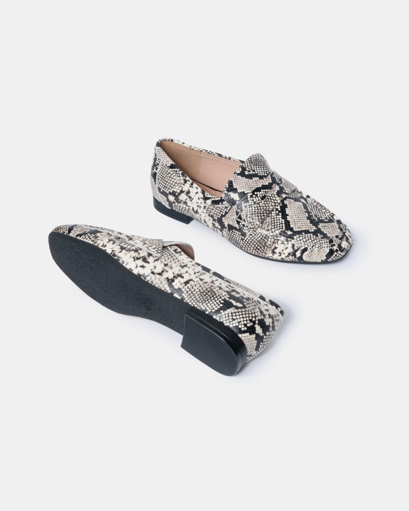 Lana Ruched Loafers