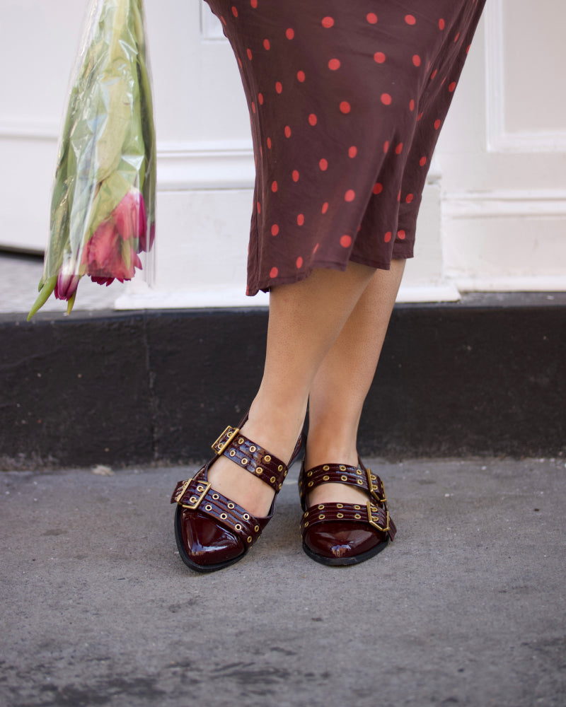 Blondie Pointy Toe Flat Slingback Mary Jane