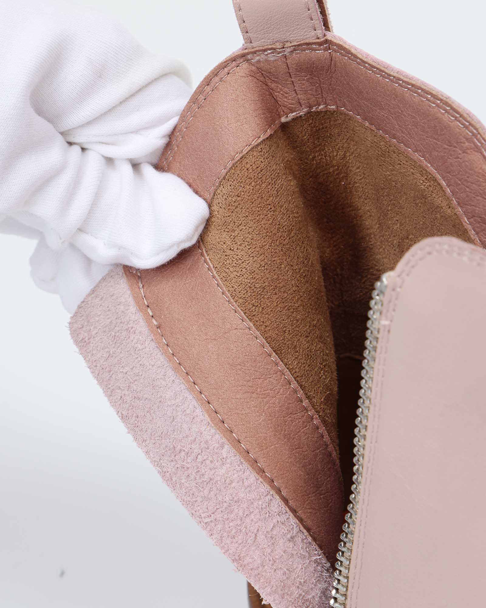 City Voyager Leather Zip Boots