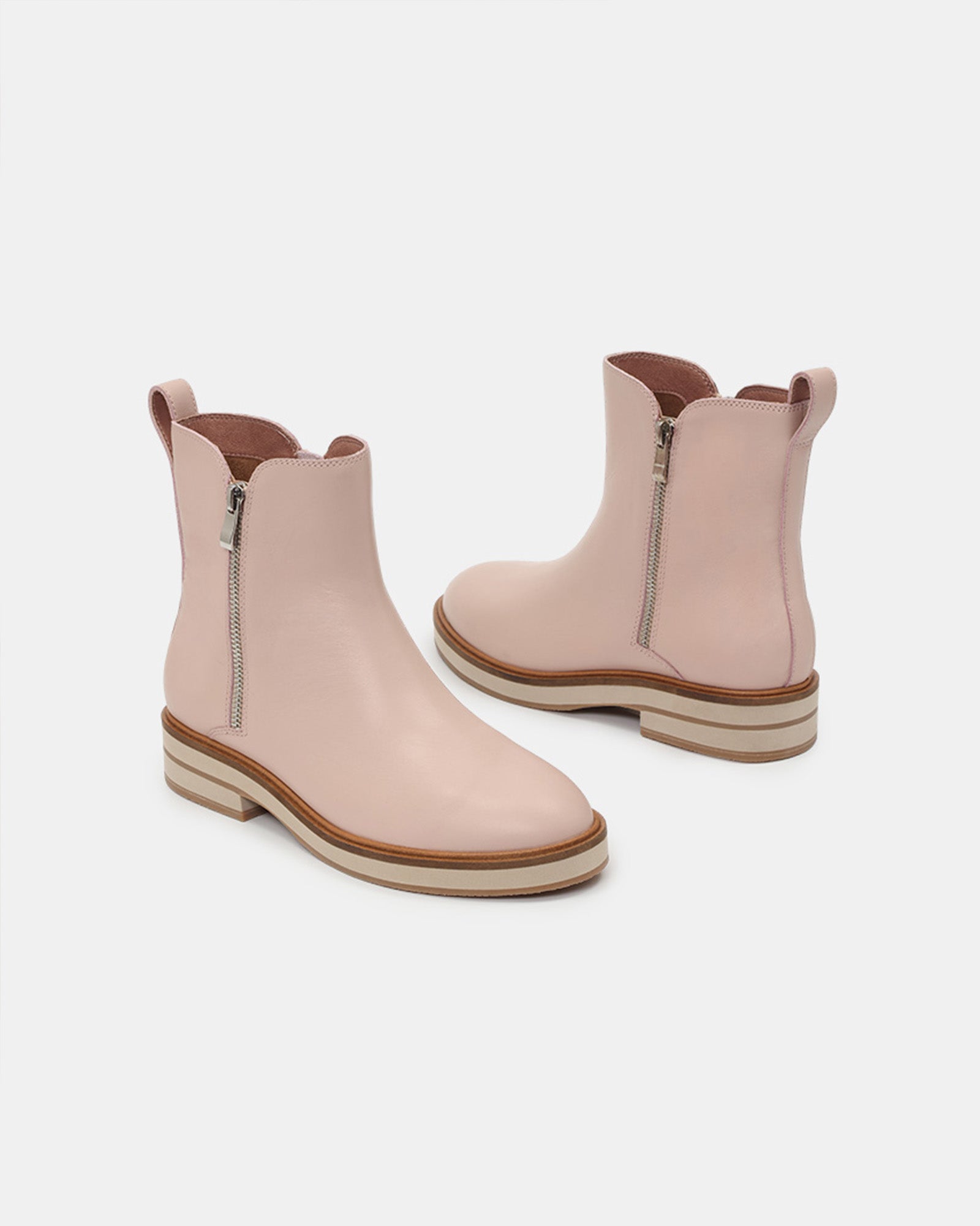 City Voyager Leather Zip Boots