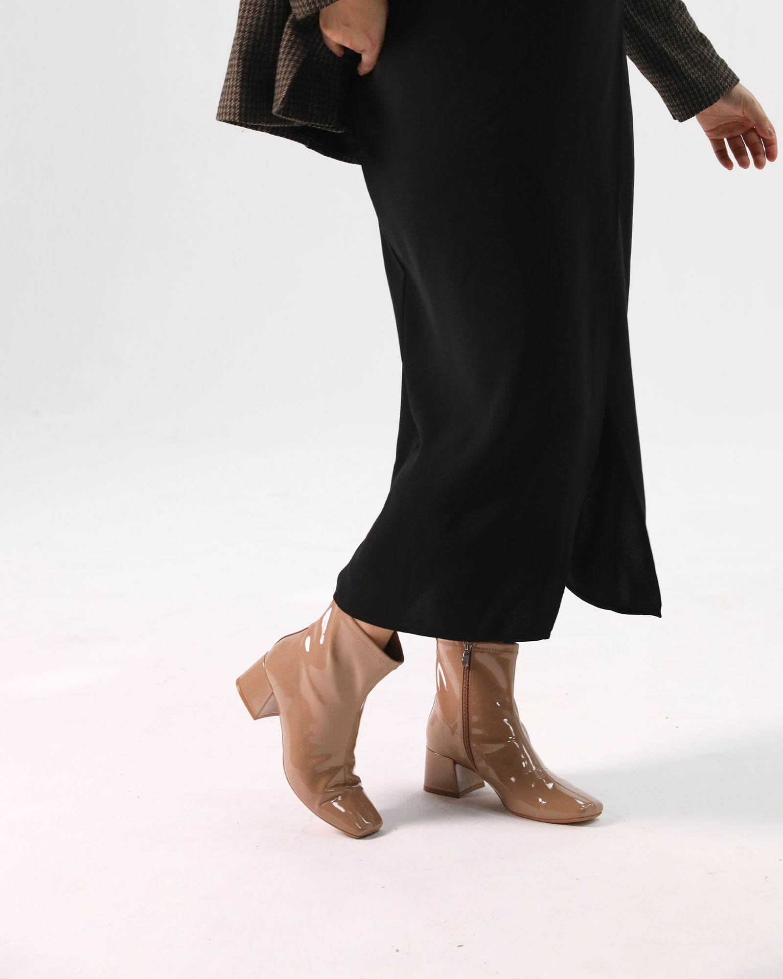 Duchess Stretch Vegan Boots