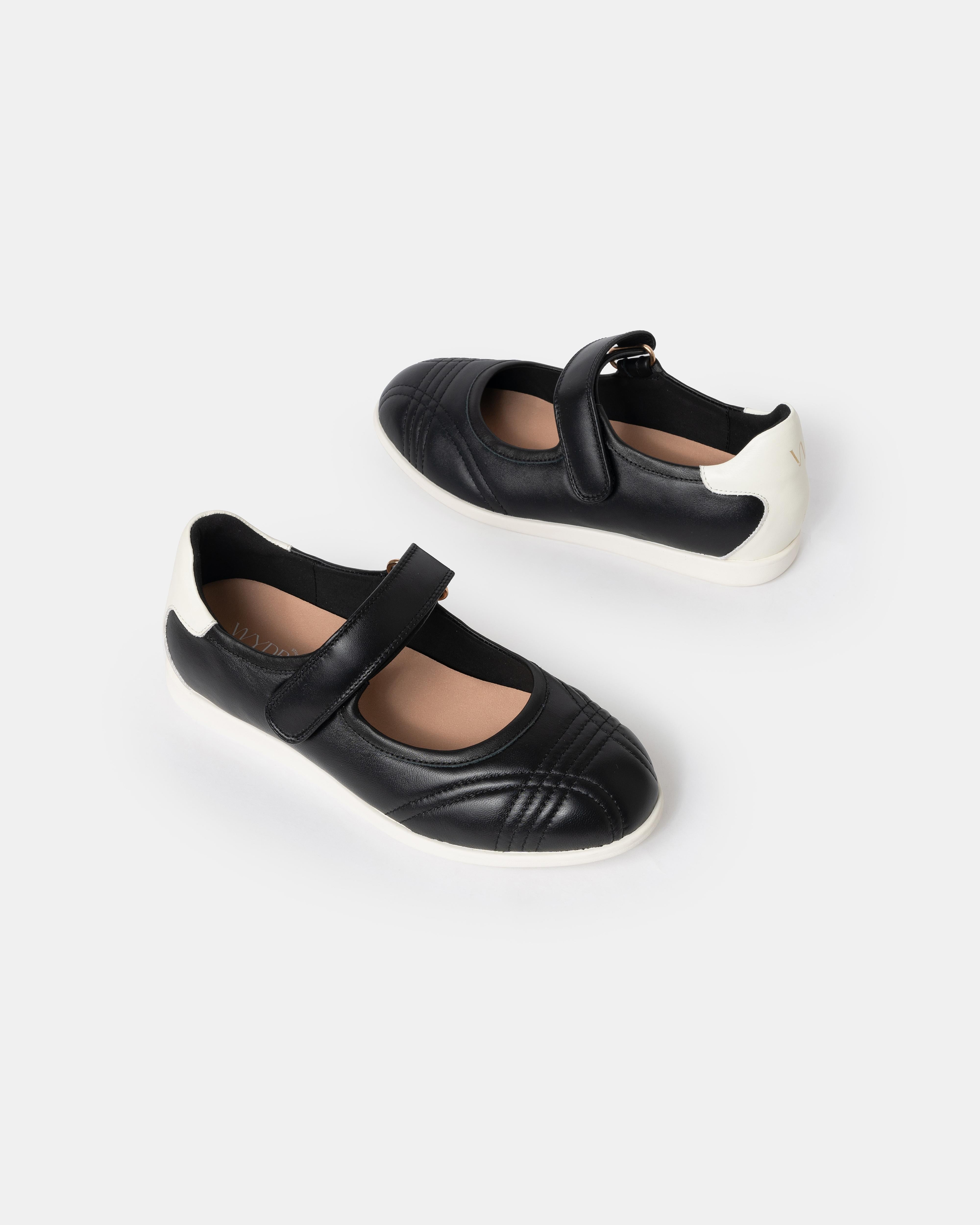 Pia Sneakerina Mary Jane