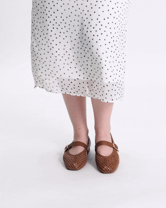 #Color_Dark Camel (Perforated)