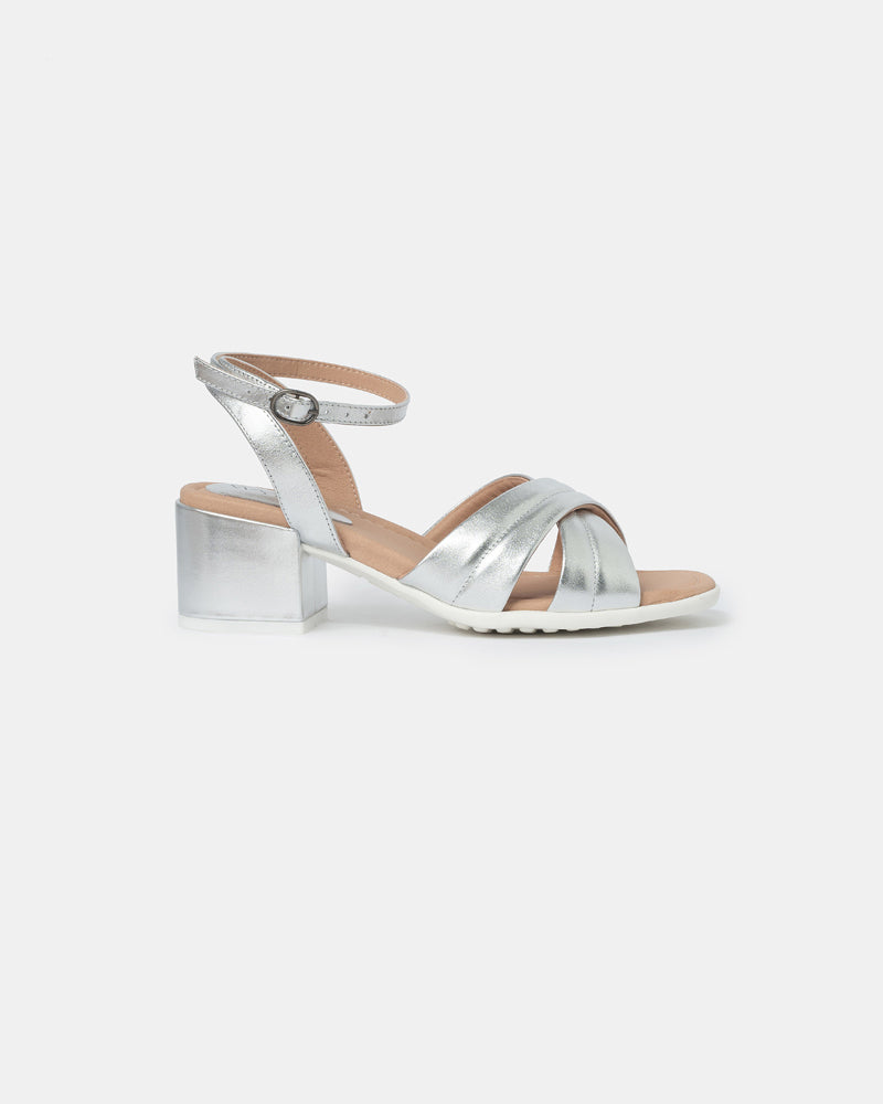 #Color_Metallic Silver