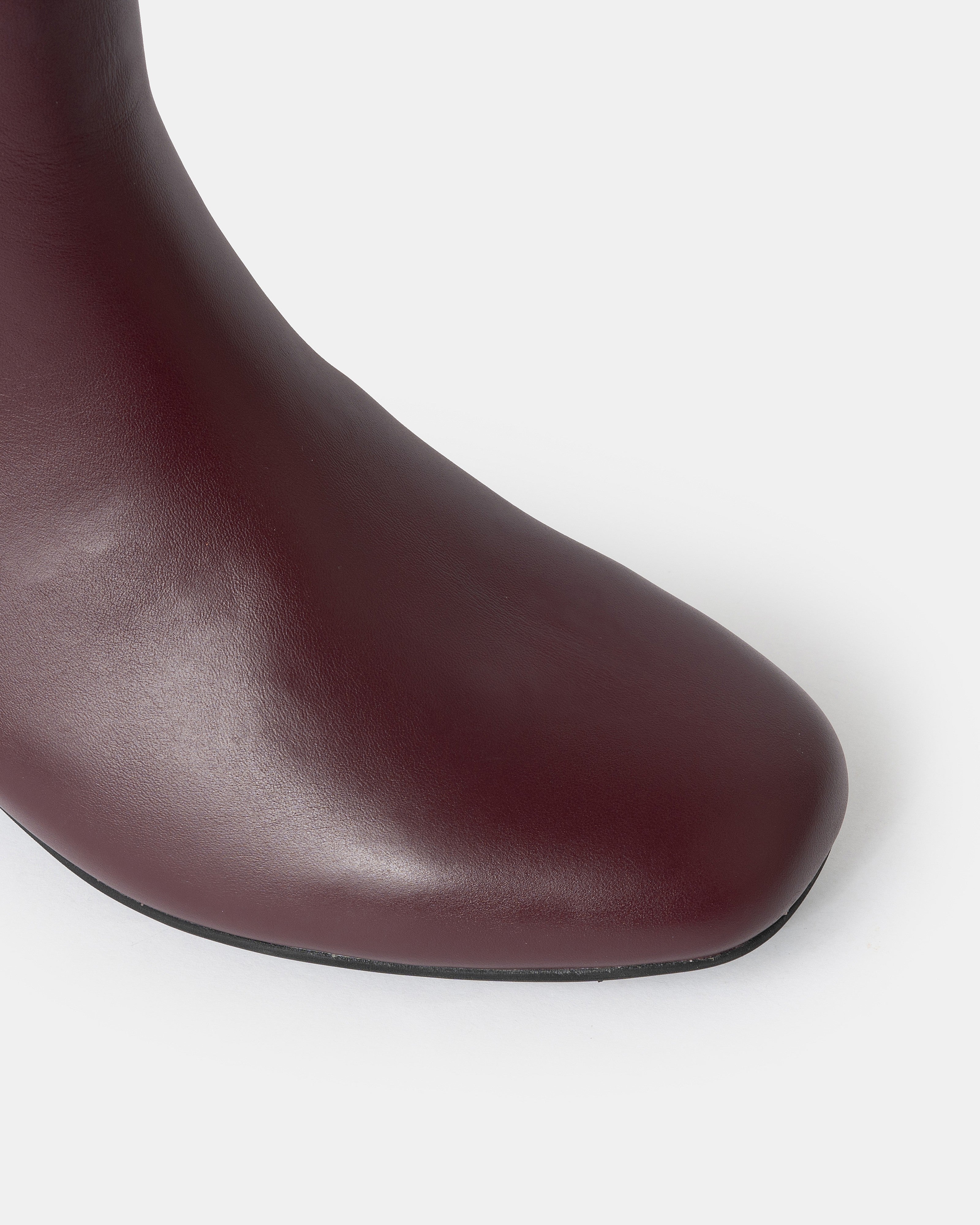 Mabel Low Heel Chelsea Boots