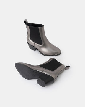 Dakota Chelsea Boots