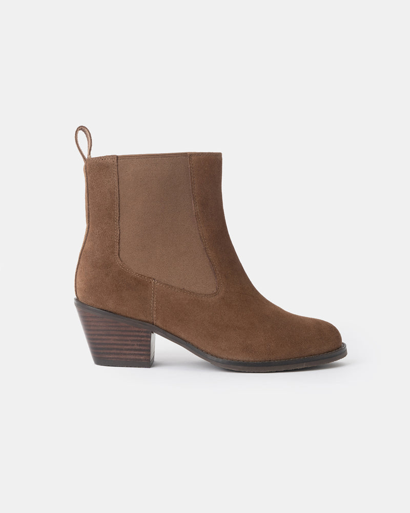 Dakota Chelsea Boots