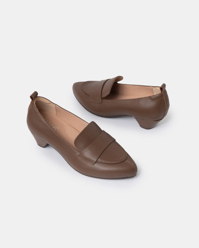 ローファー・オックスフォード DOUCAL'S Woman Loafers Brown DD8690MEGNUF214 NC49 DOUCAL'S Woman Loafers Brown DD8690MEGNUF214 NC49 ローファー