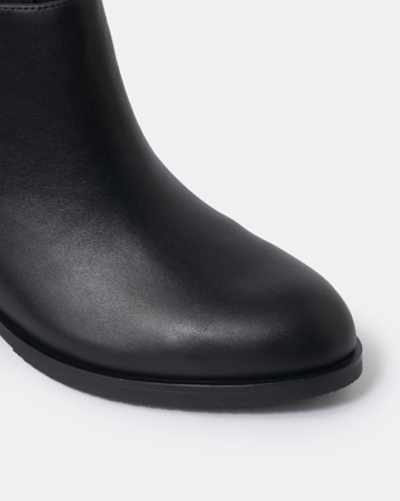 Metro Muse Everyday Zip Bootie
