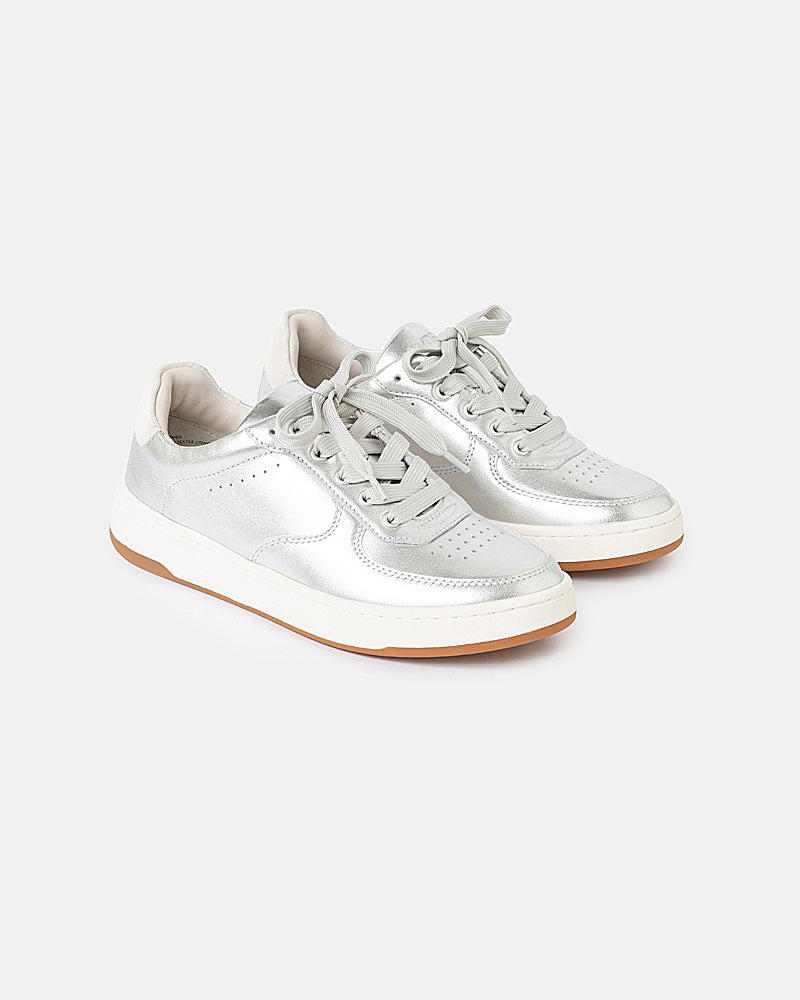 Nomad Everyday Sneakers