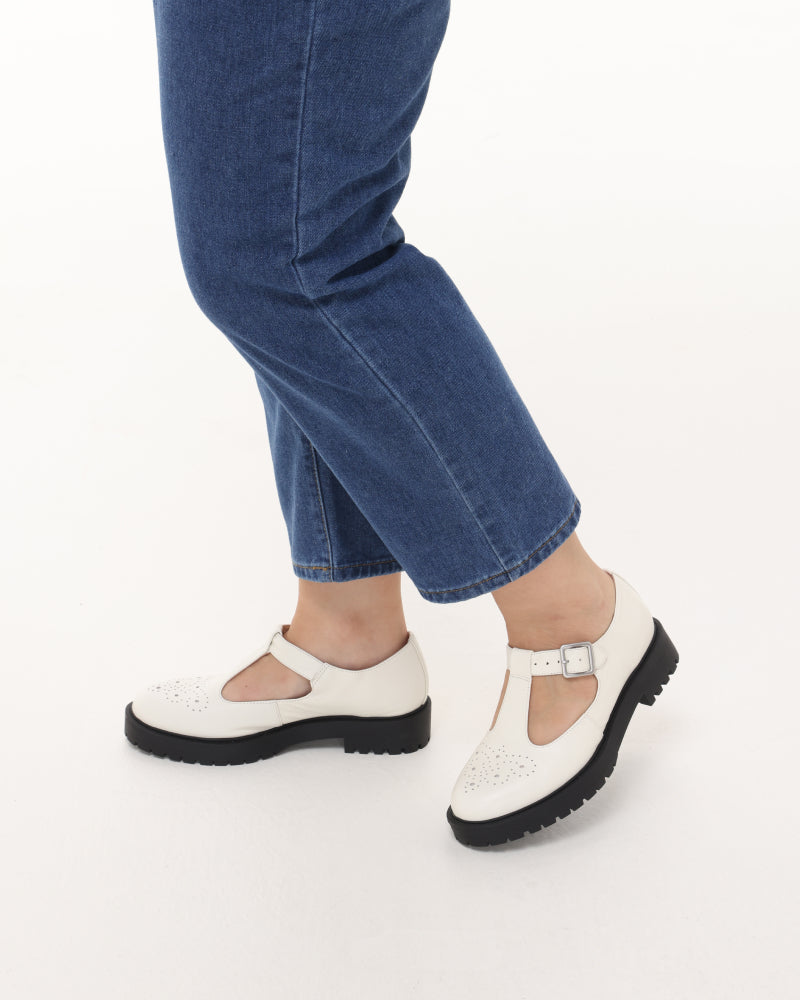 wide width loafers for women