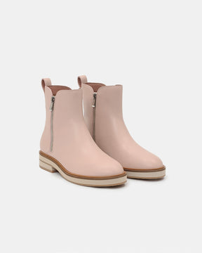 City Voyager Leather Zip Boots